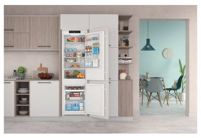 Indesit INC20 T321 EU