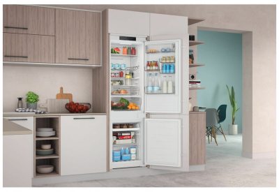 Indesit INC18 T332