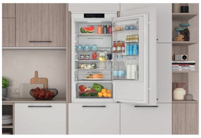 Indesit INC18 T332